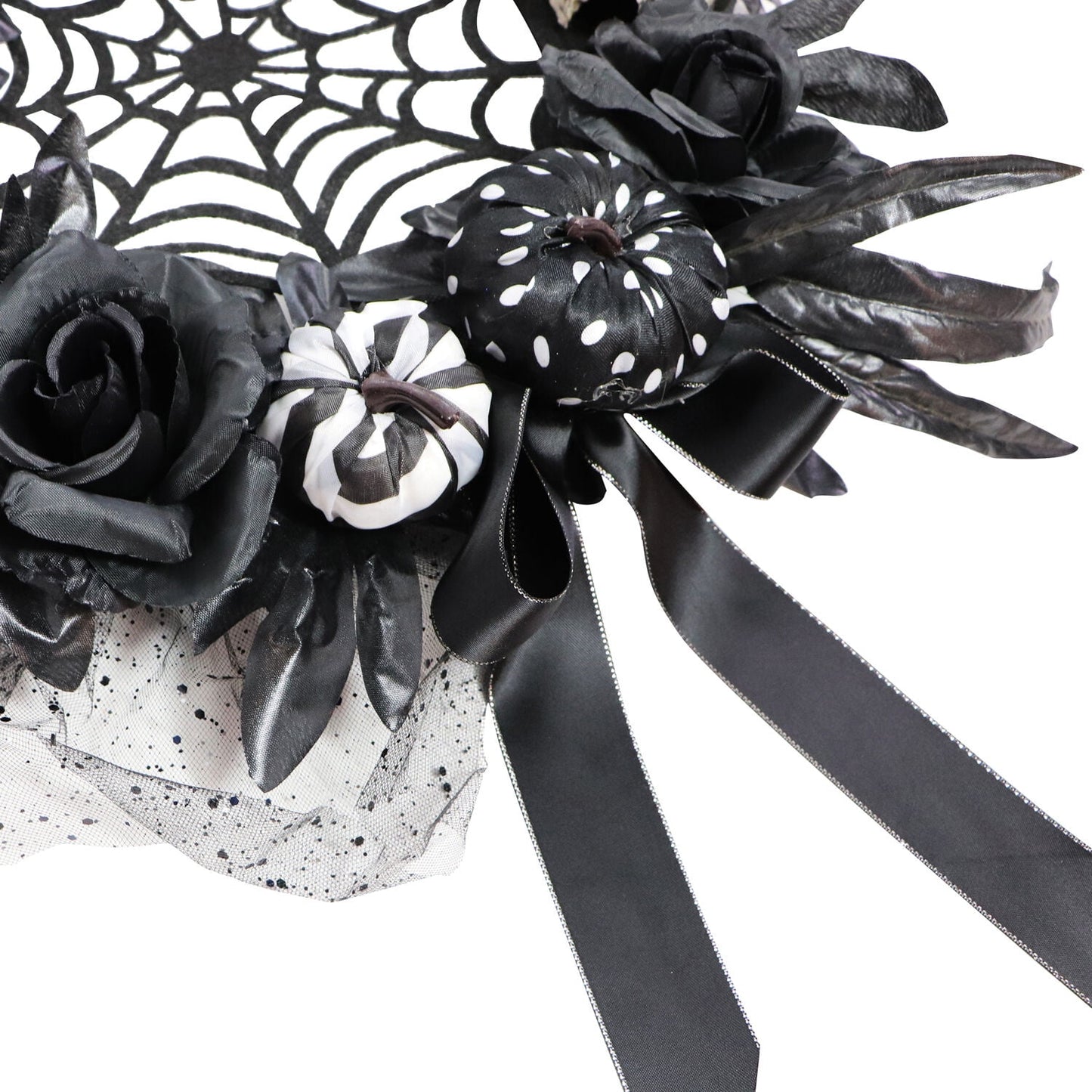 15 in Halloween Black and White Floral Wreath with Pumpkins, Skulls, and Spiderweb for Haunted House Hanging Decoration, HHSPD-2WRTH